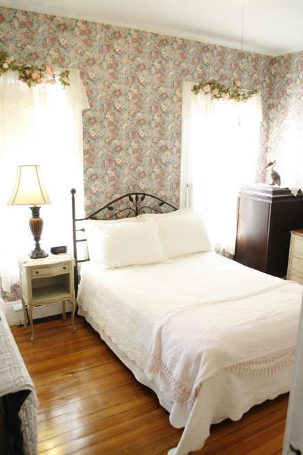 The Coolidge Corner Guest House: A Brookline Bed And Breakfast Exterior foto